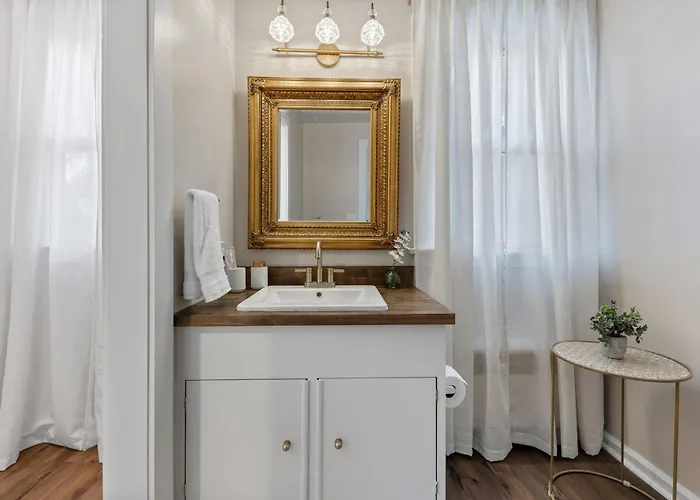 Apartamento Beautiful - King Bed - Free Waffle Breakfast